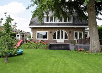 rustige tuin bij klassieke woning 1